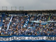 Foto: "GRANDES MUCHOS, GIGANTE UNO SOLO" Barra: Comandos Azules • Club: Millonarios