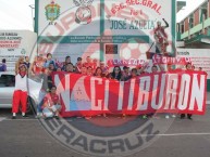 Foto: Barra: Guardia Roja • Club: Tiburones Rojos de Veracruz