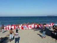 Foto: "47 en la playa" Barra: Guardia Roja • Club: Tiburones Rojos de Veracruz • País: México