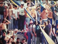 Foto: "La antigua barra de José Abuelo" Barra: La 12 • Club: Boca Juniors