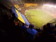 Foto: "BANDERAS EN LA BOMBONERA" Barra: La 12 • Club: Boca Juniors