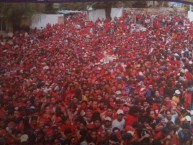 Foto: "locura por ver al rojo" Barra: La Banda del Rojo • Club: Municipal