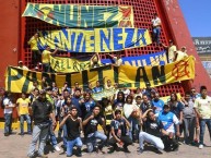 Foto: "La Monu Neza con banda de Nueva York, Vallarta y Sinaloa" Barra: La Monumental • Club: América