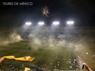 Foto: "Estadio Universitario en SAN NICOLÁS DE LOS GARZA, NUEVO LEÓN." Barra: Libres y Lokos • Club: Tigres