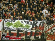 Foto: "RIVER SE PLANTA Despenalización del autocultivo" Barra: Los Borrachos del Tablón • Club: River Plate