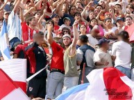 Foto: "Jugador Cavenaghi alentando con LBDT14" Barra: Los Borrachos del Tablón • Club: River Plate