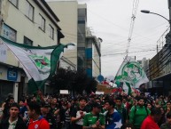 Foto: "Los hinchas en las multitudinarias protestas en la ciudad" Barra: Los Devotos • Club: Deportes Temuco