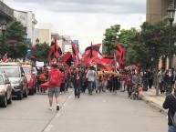 Foto: "Marchando en las protestas sociales, Talca 27 octubre 2019" Barra: Los Rojinegros • Club: Rangers de Talca