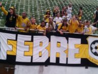Foto: Barra: Movimento Popular Febre Amarela • Club: São Bernardo Futebol Clube • País: Brasil
