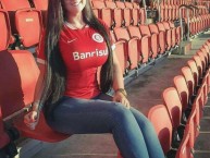 Hincha - Tribunera - Chica - Fanatica de la Barra: Guarda Popular • Club: Internacional