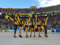 Hincha - Tribunera - Chica - Fanatica de la Barra: La Gloriosa Ultra Sur 34 • Club: The Strongest