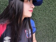 Hincha - Tribunera - Chica - "@Olimpista__ en twitter" Fanatica de la Barra: La Ultra Fiel • Club: Club Deportivo Olimpia • País: Honduras