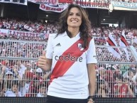 Hincha - Tribunera - Chica - "Gabriela Sabatini" Fanatica de la Barra: Los Borrachos del Tablón • Club: River Plate