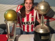 Hincha - Tribunera - Chica - Fanatica de la Barra: Los Leales • Club: Estudiantes de La Plata