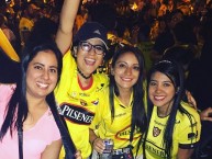 Hincha - Tribunera - Chica - Fanatica de la Barra: Sur Oscura • Club: Barcelona Sporting Club • País: Ecuador