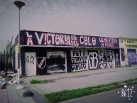 Mural - Graffiti - Pintadas - "Poblacion La Victoria Comxna La Pac" Mural de la Barra: Garra Blanca • Club: Colo-Colo • País: Chile