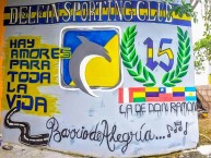 Mural - Graffiti - Pintadas - Mural de la Barra: La Banda Cetácea y Perro Muerto • Club: Delfín SC • País: Ecuador