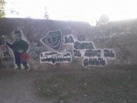 Mural - Graffiti - Pintadas - Mural de la Barra: La Banda de Atrás del Canal • Club: Pacífico • País: Argentina