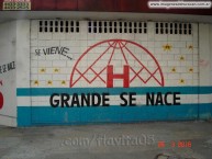 Mural - Graffiti - Pintadas - "grande se nace" Mural de la Barra: La Banda de la Quema • Club: Huracán • País: Argentina