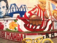 Mural - Graffiti - Pintadas - Mural de la Barra: La Banda de Los Kuervos • Club: Junior de Barranquilla • País: Colombia