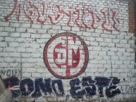Mural - Graffiti - Pintada - "MURAL AGVSTINO EDIL CONO ESTE" Mural de la Barra: La Banda del Basurero • Club: Deportivo Municipal
