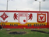 Mural - Graffiti - Pintadas - "El alma de Bogota" Mural de la Barra: La Guardia Albi Roja Sur • Club: Independiente Santa Fe • País: Colombia
