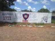 Mural - Graffiti - Pintadas - Mural de la Barra: La Plaza y Comando • Club: Cerro Porteño • País: Paraguay