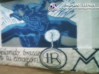 Mural - Graffiti - Pintadas - "Soplando brasas en tu corazón" Mural de la Barra: Los Caudillos del Parque • Club: Independiente Rivadavia • País: Argentina