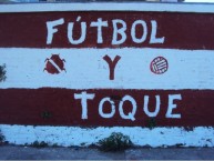 Mural - Graffiti - Pintadas - "Fútbol y toque" Mural de la Barra: Los Ninjas • Club: Argentinos Juniors • País: Argentina