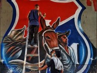 Mural - Graffiti - Pintadas - "En Medellín, los bajos de La 80 con San Juan" Mural de la Barra: Rexixtenxia Norte • Club: Independiente Medellín • País: Colombia
