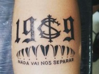 Tattoo - Tatuaje - tatuagem - "1909 Nada vai nos separar" Tatuaje de la Barra: Guarda Popular • Club: Internacional