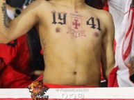 Tattoo - Tatuaje - tatuagem - "Foto: Vamos León" Tatuaje de la Barra: La Guardia Albi Roja Sur • Club: Independiente Santa Fe • País: Colombia