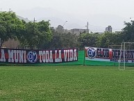 Trapo - Bandeira - Faixa - Telón - Trapo de la Barra: La Banda del Basurero • Club: Deportivo Municipal • País: Peru