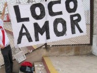 Trapo - Bandeira - Faixa - Telón - "TRAPO LOCO AMOR" Trapo de la Barra: La Banda del Basurero • Club: Deportivo Municipal • País: Peru