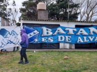 Trapo - Bandeira - Faixa - Telón - Trapo de la Barra: La Brava • Club: Alvarado • País: Argentina