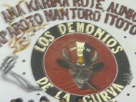 Trapo - Bandeira - Faixa - Telón - "La curva" Trapo de la Barra: Los Demonios Rojos • Club: Caracas