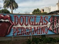 Trapo - Bandeira - Faixa - Telón - Trapo de la Barra: Los Fogoneros • Club: Douglas Haig