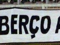 Trapo - Bandeira - Faixa - Telón - "Mov 105 - Desde o berço até o caixão" Trapo de la Barra: Movimento 105 Minutos • Club: Atlético Mineiro