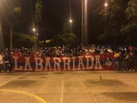 Trapo - Bandeira - Faixa - Telón - "LA BARRIADA" Trapo de la Barra: Rexixtenxia Norte • Club: Independiente Medellín