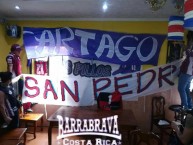 Trapo - Bandeira - Faixa - Telón - "Trapos de los de San Pedro, Cartago y Los Pillos" Trapo de la Barra: Ultra Morada • Club: Saprissa