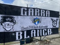 Trapo - Bandeira - Faixa - Telón - "GARRA BLANCA - VS" Trapo de la Barra: Vltra Svr • Club: Comunicaciones • País: Guatemala