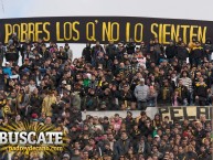 Foto: "Pobres Los Que No Lo Sienten" Barra: Barra Amsterdam • Club: Peñarol