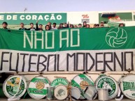 Foto: "Não ao Futebol Moderno!" Barra: Barra da Chape • Club: Chapecoense