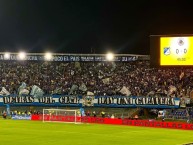 Foto: "Detrás del club, hay una calavera" Barra: Comandos Azules • Club: Millonarios • País: Colombia