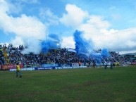 Foto: Barra: Fuerza Azul • Club: Cartaginés • País: Costa Rica