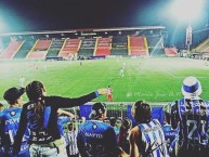 Foto: "De visitante en el Morera Soto" Barra: Fuerza Azul • Club: Cartaginés • País: Costa Rica