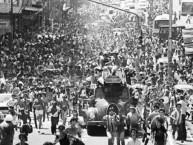 Foto: "Festa de Campeão do Mundo em 1983" Barra: Geral do Grêmio • Club: Grêmio