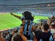 Foto: "El famoso perro 'Black' de Grêmio" Barra: Geral do Grêmio &bull; Club: Grêmio &bull; País: Brasil