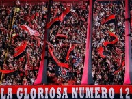 Foto: Barra: La 12 • Club: Alajuelense • País: Costa Rica