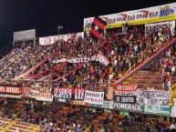 Foto: "La 12 en el año 2008 en el clasico vs saprissa" Barra: La 12 • Club: Alajuelense • País: Costa Rica